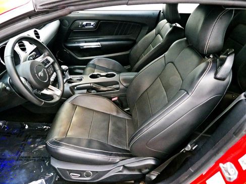 Used 2015 Ford Mustang Premium RWD image 8