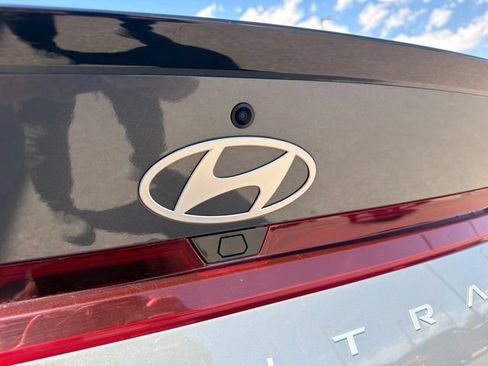 Used 2026 Hyundai Elantra Sport FWD image 7
