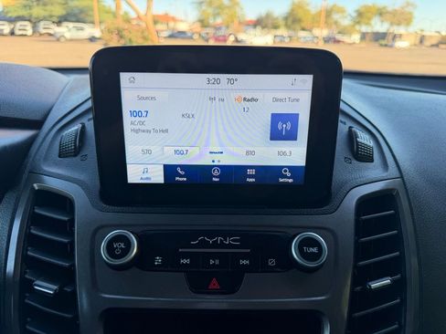 Used 2023 Ford Transit Connect XLT image 27