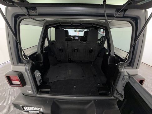 Used 2023 Jeep Wrangler Sport S image 24