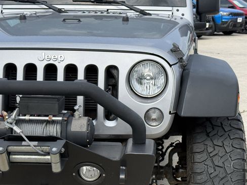Used 2015 Jeep Wrangler Unlimited Sport w/ Quick Order Package 24S AWD/4WD image 11