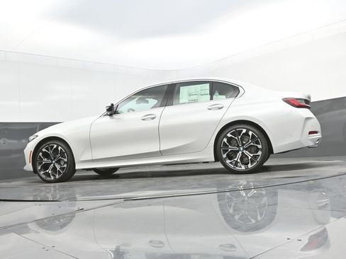 New 2026 BMW 330i Sedan w/ Premium Package RWD image 43