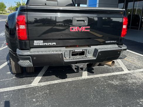Used 2017 GMC Sierra 3500 Denali w/ Duramax Plus Package AWD/4WD image 6