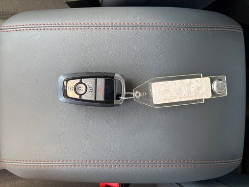 Used 2025 Ford Explorer Active RWD image 26