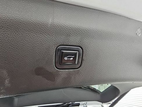 Used 2023 Buick Enclave Essence w/ Sport Touring Edition FWD image 34