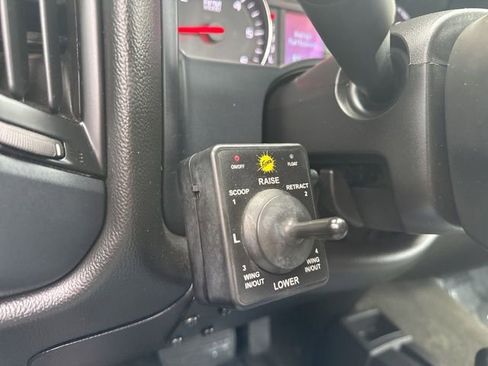 Used 2018 Chevrolet Silverado 3500 W/T image 10