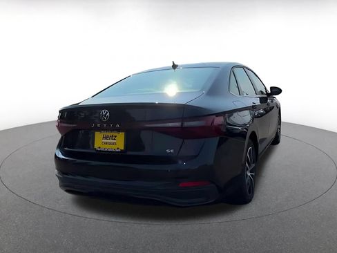 Used 2025 Volkswagen Jetta SE FWD image 14