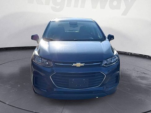 Used 2018 Chevrolet Trax LS w/ LPO, Cargo Package FWD image 8