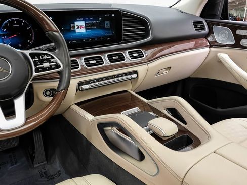 Used 2020 Mercedes-Benz GLE 350 w/ AMG Line Exterior image 23