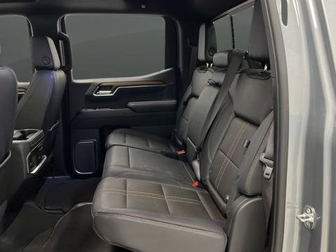 Used 2023 Chevrolet Silverado 1500 High Country w/ Technology Package AWD/4WD image 23