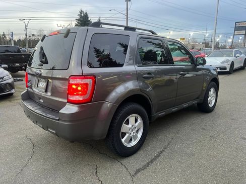 Used 2011 Ford Escape XLT image 5