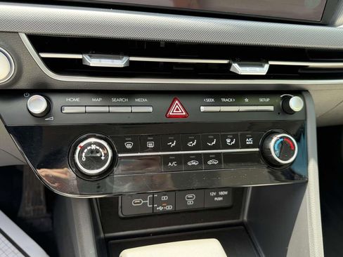 Certified 2025 Hyundai Sonata SE FWD image 25