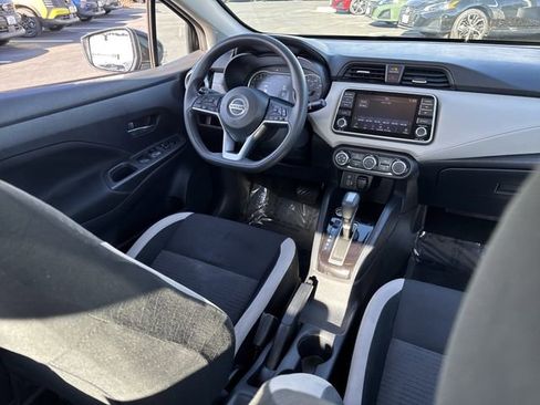 Used 2021 Nissan Versa SV image 21
