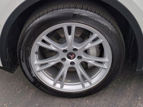 Used 2021 Tesla Model Y Long Range image 9