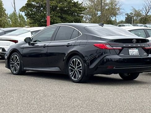 Used 2025 Toyota Camry XLE w/ Premium Plus Package FWD image 8
