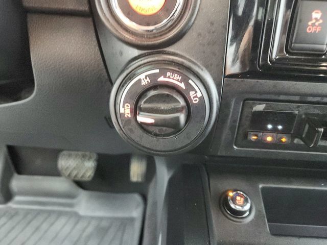 Used 2024 Nissan Titan PRO-4X w/ Pro-4x Convenience Package AWD/4WD image 25
