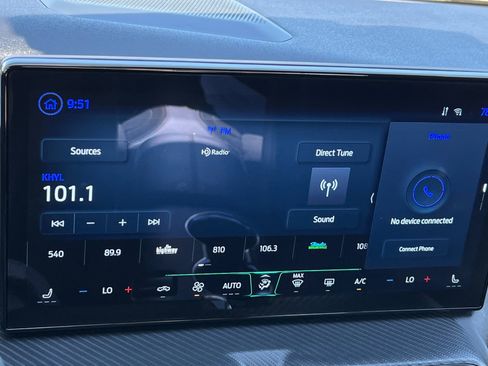 Used 2025 Ford Mustang Coupe image 17