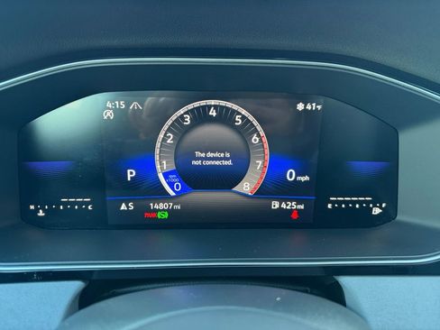 Used 2025 Volkswagen Jetta SE image 21