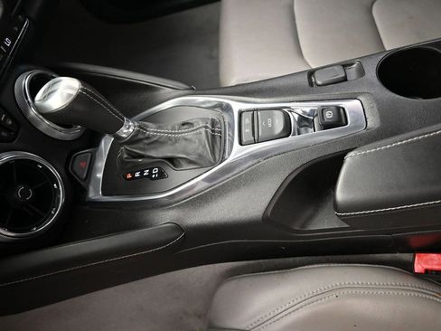 Used 2017 Chevrolet Camaro SS image 10