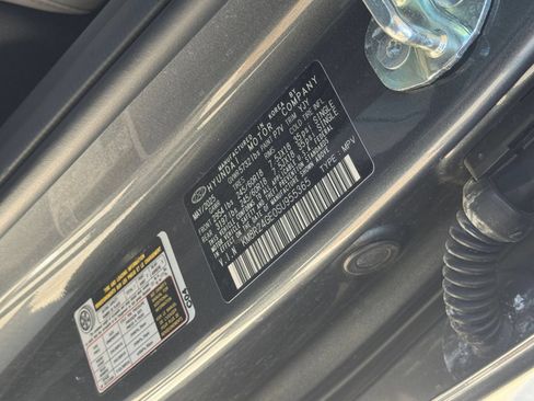 Used 2025 Hyundai Palisade SEL FWD image 33