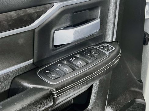 Used 2024 RAM 3500 Big Horn AWD/4WD image 16