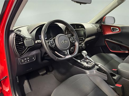Used 2020 Kia Soul GT-Line Turbo FWD image 7