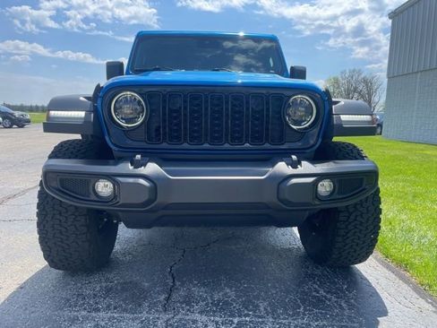 Used 2024 Jeep Wrangler Unlimited Sport AWD/4WD image 6