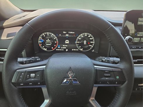 Used 2024 Mitsubishi Outlander SE Black Edition AWD/4WD image 24