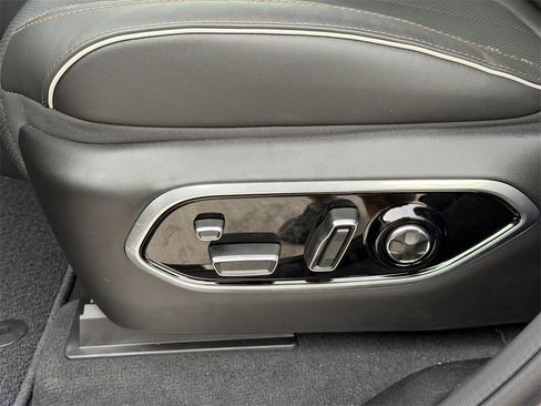 New 2025 Jeep Grand Cherokee L Summit image 19