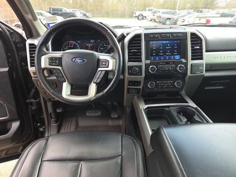 Used 2021 Ford F250 Lariat image 8
