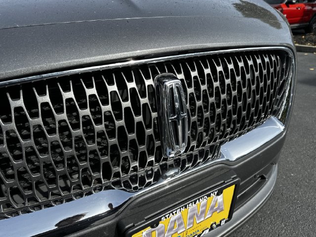 Certified 2023 Lincoln Nautilus Reserve w/ Equipment Group 201A AWD/4WD image 10
