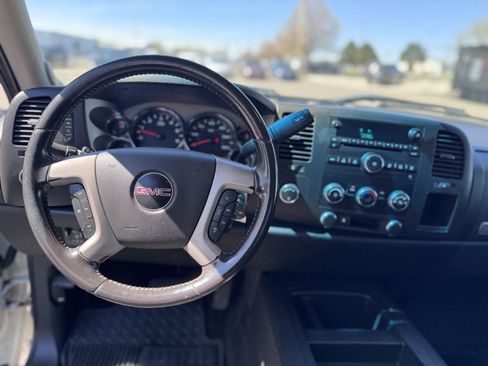 Used 2011 GMC Sierra 1500 SLE AWD/4WD image 11