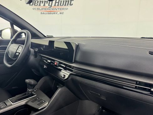 Used 2026 Kia Sportage X-Line w/ X-Line Technology Package AWD/4WD image 35