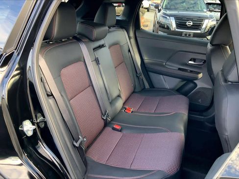 Used 2025 Nissan Kicks SR image 19