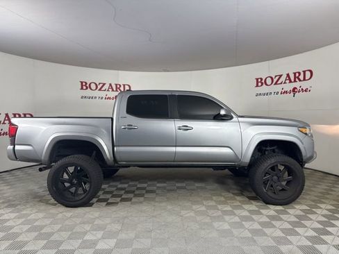 Used 2021 Toyota Tacoma SR5 image 9