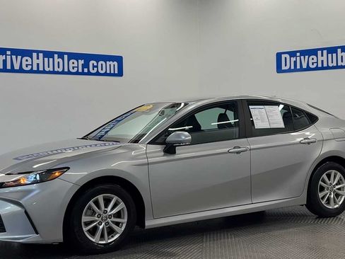 Used 2025 Toyota Camry LE FWD image 4