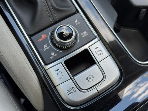 Used 2022 Kia Telluride EX w/ EX Premium Package AWD/4WD image 31