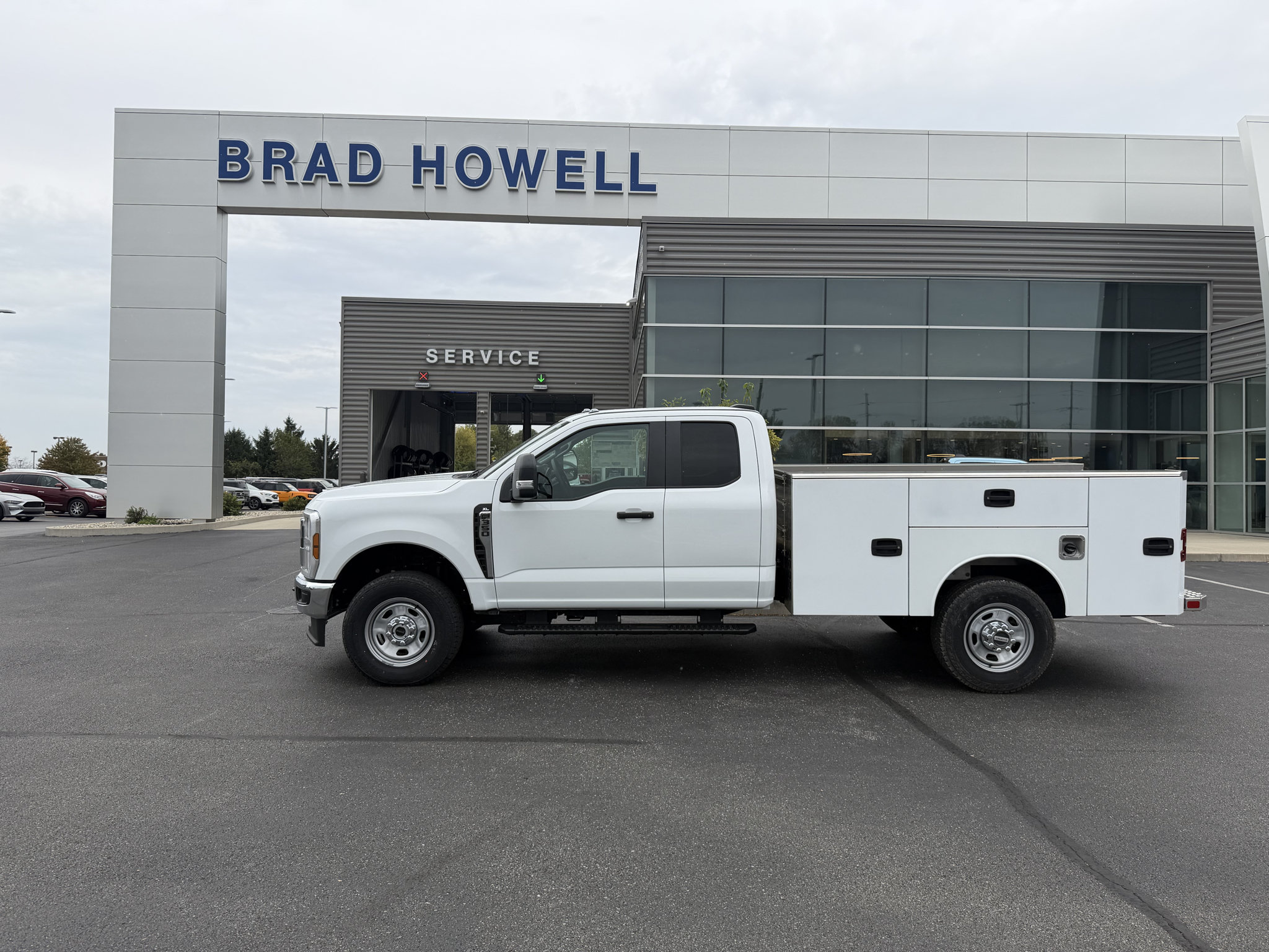 New 2026 Ford F350 XL w/ XL Chrome Package AWD/4WD image 1