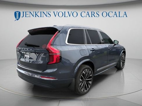 New 2026 Volvo XC90 B6 Plus w/ Protection Package Premier AWD/4WD image 4