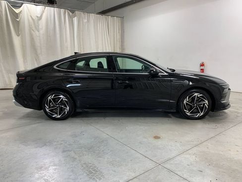 Used 2026 Hyundai Sonata SEL AWD/4WD image 11