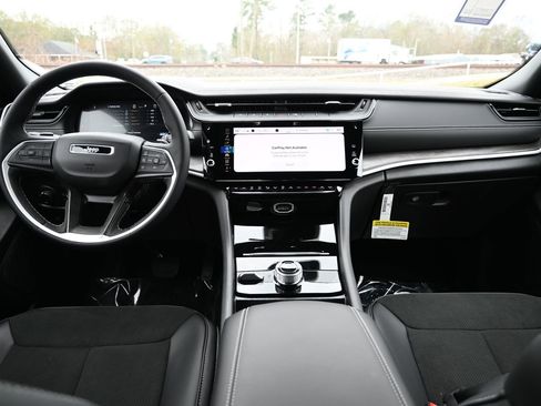 New 2026 Jeep Grand Cherokee Altitude image 16