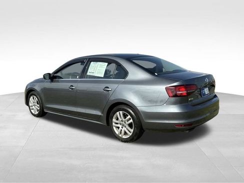 Used 2017 Volkswagen Jetta S FWD image 3