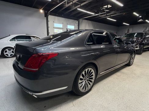 Used 2018 Genesis G90 3.3T Premium RWD image 12