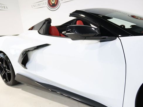 Used 2024 Chevrolet Corvette Stingray Premium Conv w/ Z51 Performance Package RWD image 73