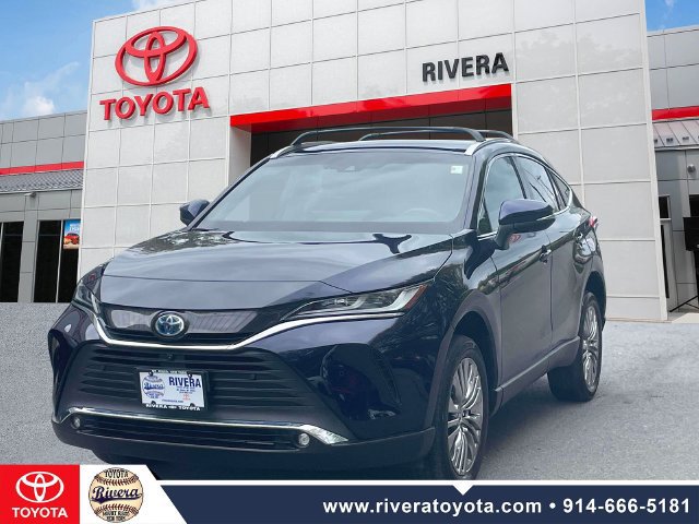 Certified 2020 Toyota RAV4 XLE w/ Convenience Package AWD/4WD image 4
