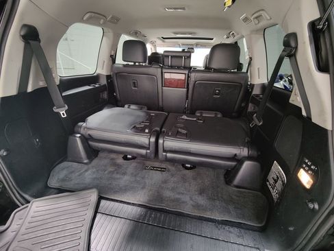 Used 2015 Lexus LX 570 4WD w/ Luxury Package image 11