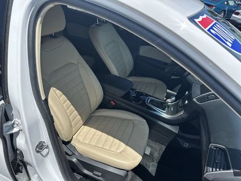 Certified 2018 Ford Edge SEL w/ Equipment Group 201A FWD image 27