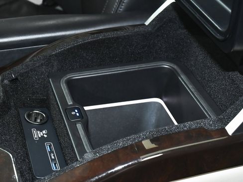 Used 2021 Land Rover Range Rover Westminster Edition image 48