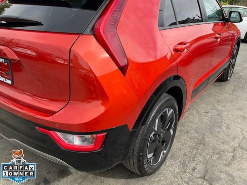 Used 2023 Kia Niro Wind FWD image 76