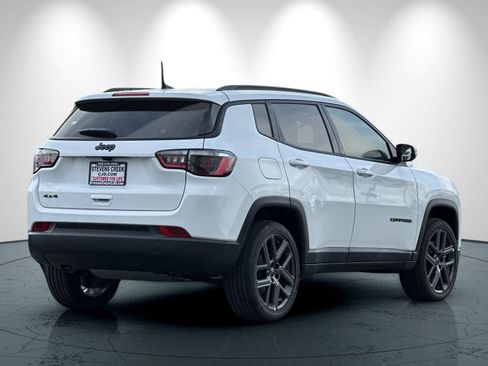 New 2026 Jeep Compass Latitude image 4